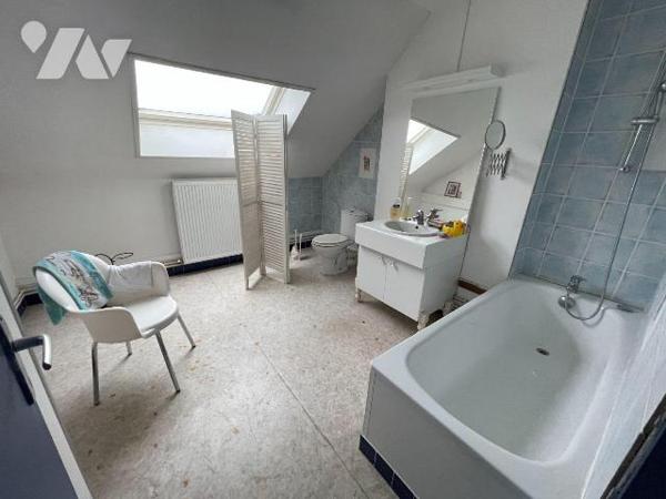 Maison à Vendre à Sains-en-Gohelle (62114) en Pas-de-Calais (62)

maison construite en 1948. ...