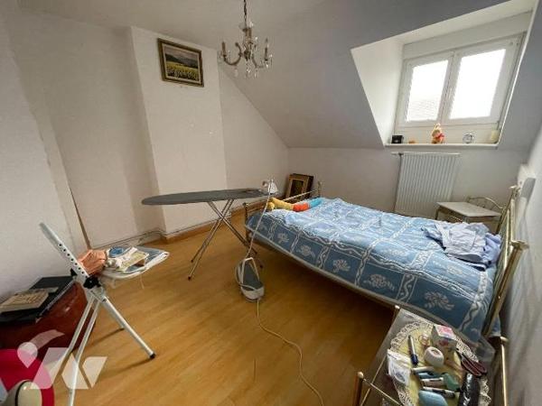 Maison à Vendre à Sains-en-Gohelle (62114) en Pas-de-Calais (62)

maison construite en 1948. ...