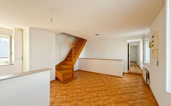 Appartement à vendre    4 pièces • 76,77 m2 Fleury-les-Aubrais