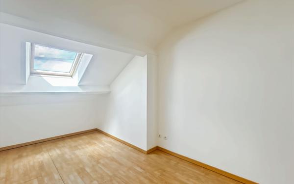 Appartement à vendre    4 pièces • 76,77 m2 Fleury-les-Aubrais