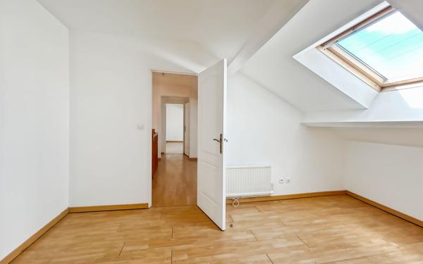 Appartement à vendre    4 pièces • 76,77 m2 Fleury-les-Aubrais