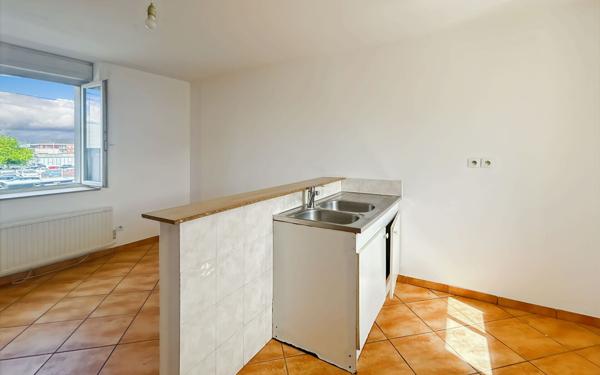 Appartement à vendre    4 pièces • 76,77 m2 Fleury-les-Aubrais