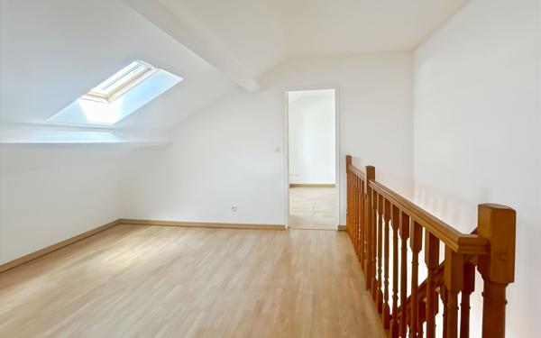 Appartement à vendre    4 pièces • 76,77 m2 Fleury-les-Aubrais