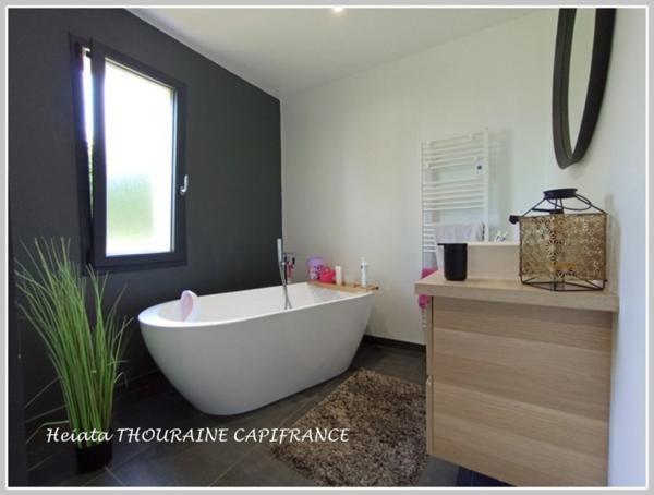 🏡 En Exclusivité: Plain-pied d’exception 2021 de 5 pièces à 23 minutes de SAINT MAIXENT