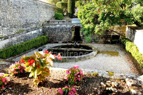 Propriete à vendre 8 pièces COGNAC (16)
