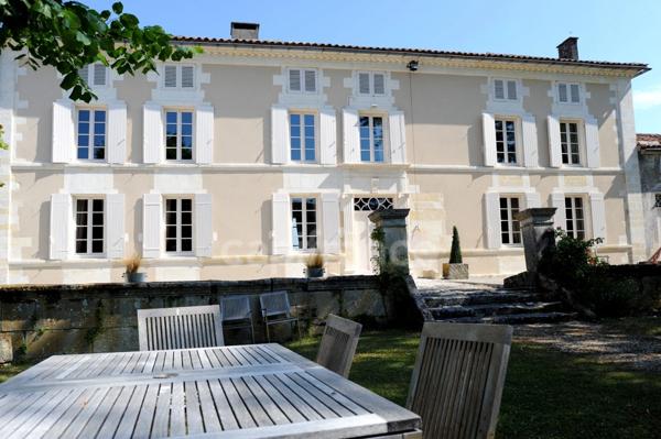 Propriete à vendre 8 pièces COGNAC (16)