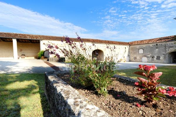 Propriete à vendre 8 pièces COGNAC (16)