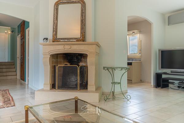 Maison
         5 pièces
        - 128 m² 298 000 € *