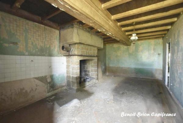 Maison en pierre 6 pièces SAINT BRICE DE LANDELLES (50)