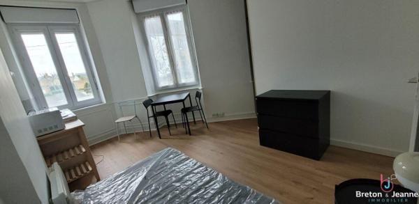 STUDIO à MAYENNE