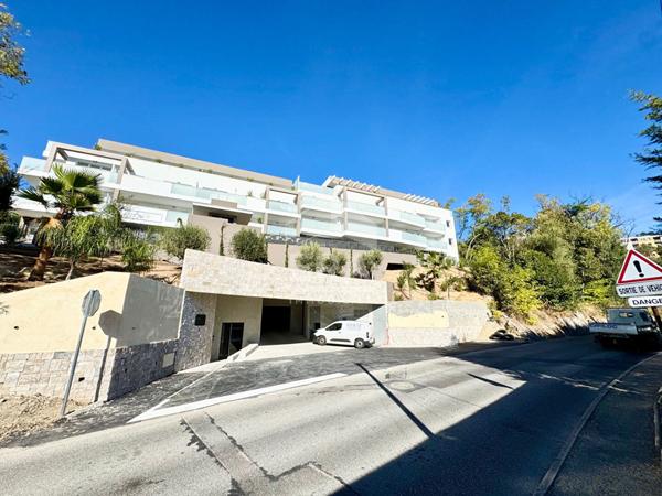 Grasse, Location Appartement 2 pièces