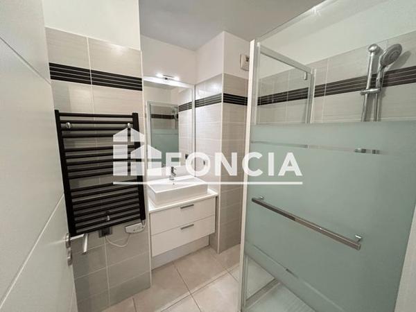 Location Appartement 4 pièces 114.49 m² - 11 TRAVERSE DE L'OLYMPIQUE Marseille 13008