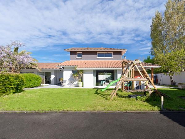 Propriété 6 pièces de 172 m2 avec piscine à Bénesse-Maremne