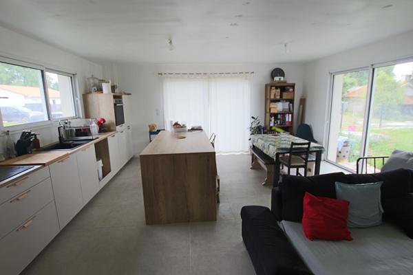 Maison neuve de 2024 à Salles 5 pièce(s) 100.10 m2