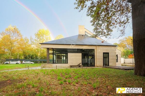 Maison Maisons Laffitte 7 pièce(s) 175.49 m2

Loyer 5 000 €/mois **

- Ref : 11176
