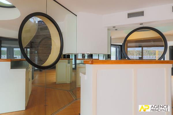 Maison Maisons Laffitte 7 pièce(s) 175.49 m2

Loyer 5 000 €/mois **

- Ref : 11176