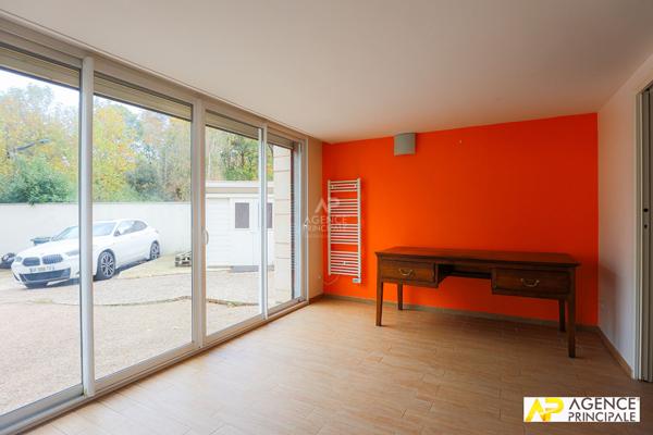 Maison Maisons Laffitte 7 pièce(s) 175.49 m2

Loyer 5 000 €/mois **

- Ref : 11176