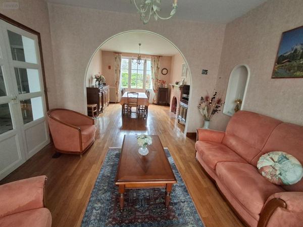 Maison à vendre à Écouché-les-Vallées dans l'Orne (61150), ref : 61013/134