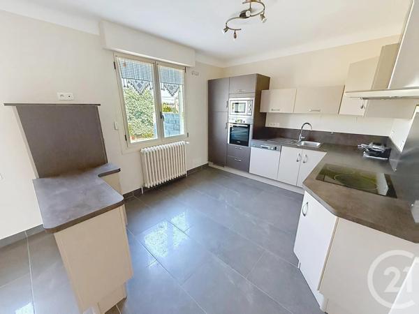 Maison à vendre  6 pièces - 123,33 m 2   CHATEAUBRIANT  - 44