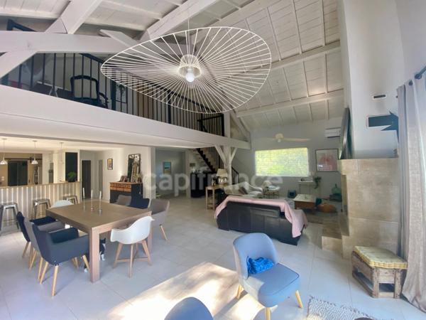 Maison à vendre 8 pièces  ()
