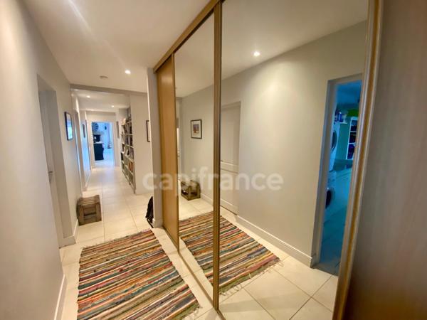 Maison à vendre 8 pièces  ()