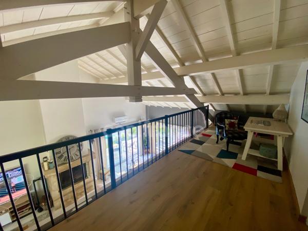 Maison à vendre 8 pièces  ()