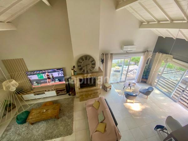 Maison à vendre 8 pièces  ()