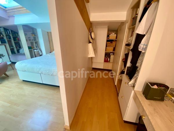 Maison à vendre 8 pièces  ()
