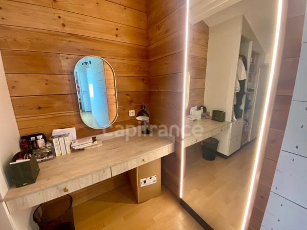 Maison à vendre 8 pièces  ()