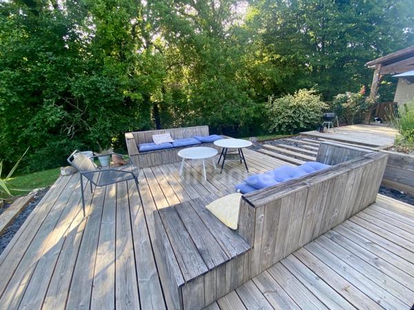 Maison à vendre 8 pièces  ()