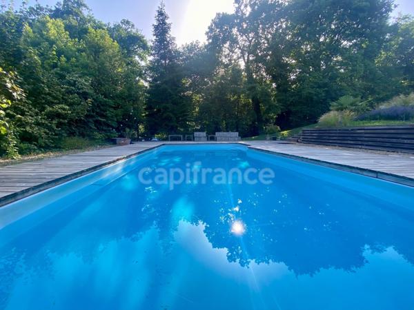 Maison à vendre 8 pièces  ()