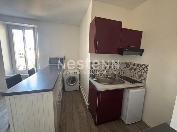 T1 BIS MEUBLE EN DUPLEX - SECTEUR COQUEBERT / JACQUART