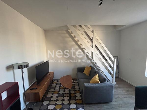 T1 BIS MEUBLE EN DUPLEX - SECTEUR COQUEBERT / JACQUART