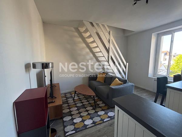 T1 BIS MEUBLE EN DUPLEX - SECTEUR COQUEBERT / JACQUART