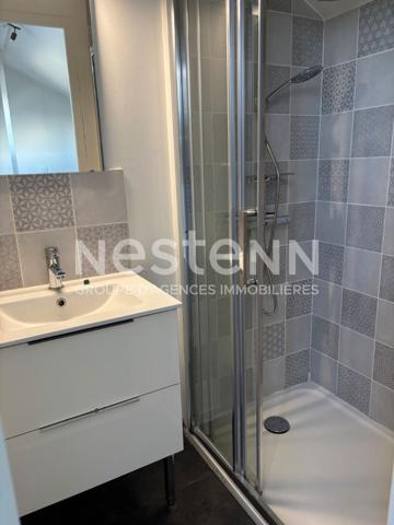 T1 BIS MEUBLE EN DUPLEX - SECTEUR COQUEBERT / JACQUART