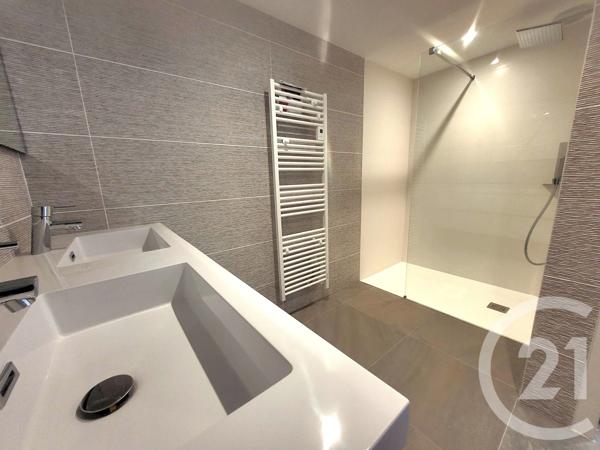 Appartement T3 à vendre  4 pièces - 76,05 m 2   PORNIC  - 44