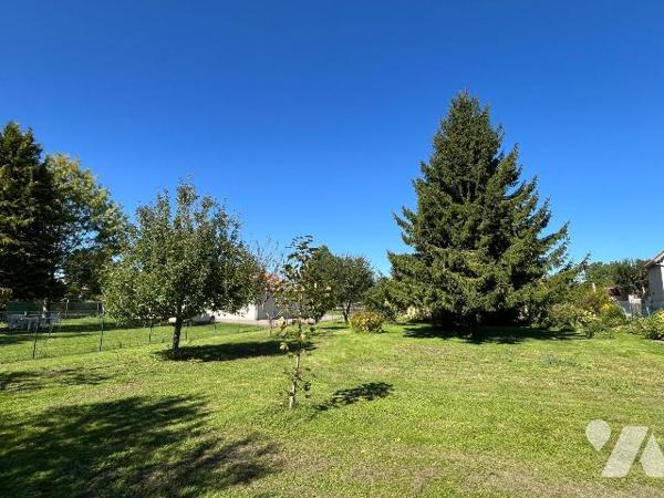 Maison à vendre à VIREY SOUS BAR (10260), AUBE. Maison ancienne de 92 m², comprenant au rez-de-...