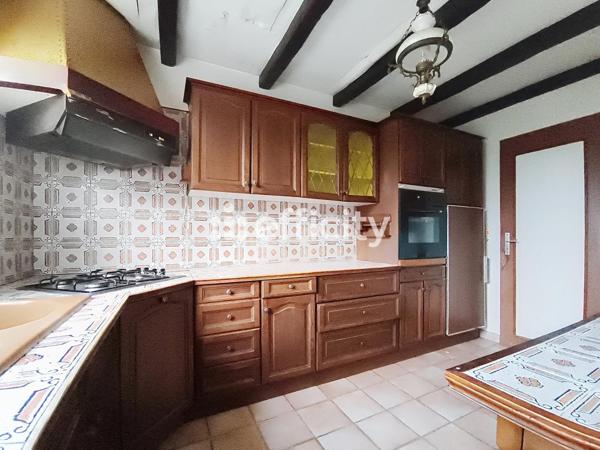 Maison 9 pièces - 156 m² Exclusivité efficity