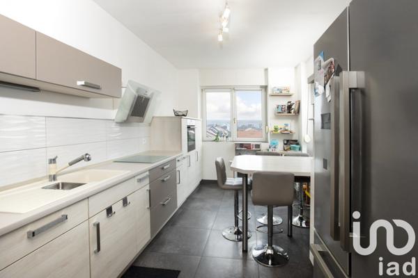 Duplex 5 pièces de 130 m² à Mondelange (57300)