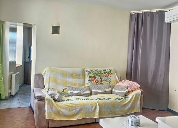 Maison à vendre    5 pièces •  Chénérailles