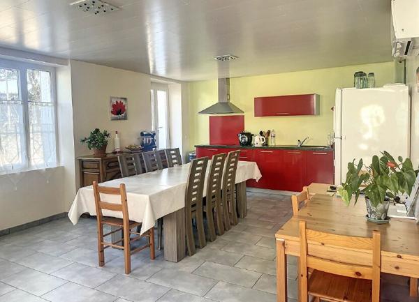 Maison à vendre    5 pièces •  Chénérailles