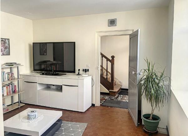 Maison à vendre    5 pièces •  Chénérailles