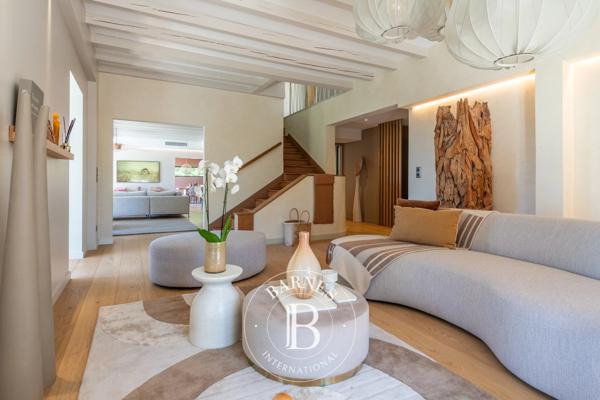 Limonest, Maison 5 Chambres -  312 m² à vendre