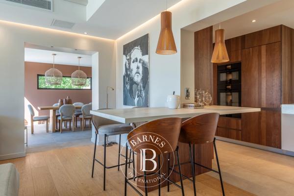 Limonest, Maison 5 Chambres -  312 m² à vendre