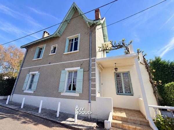 À VENDRE ! MAISON AVEC GARAGE  À SAINT-VALLIER !