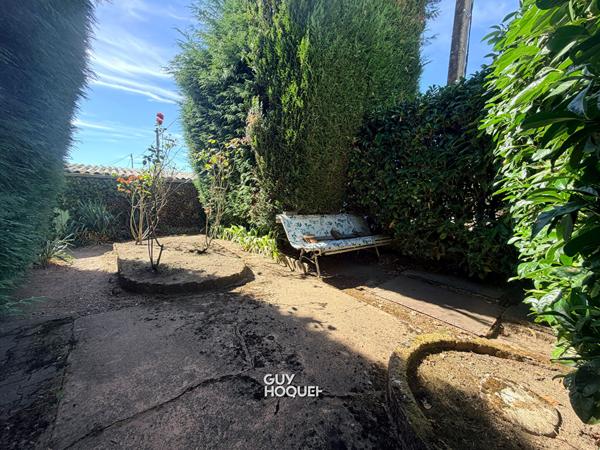 À VENDRE ! MAISON AVEC GARAGE  À SAINT-VALLIER !