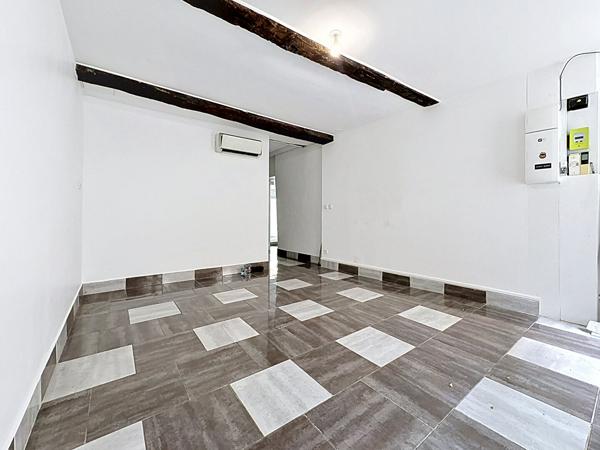 Maison de ville  meublée, 2 chambres avec cour extérieur pièces à Nérac