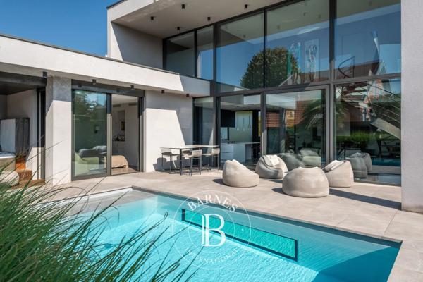 Sainte-Foy-lès-Lyon, Villa 3 Chambres -  220 m² à vendre
