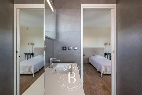 Sainte-Foy-lès-Lyon, Villa 3 Chambres -  220 m² à vendre