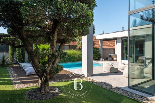 Sainte-Foy-lès-Lyon, Villa 3 Chambres -  220 m² à vendre